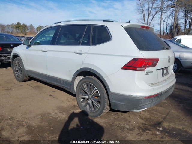3VV2B7AX4JM009145 Volkswagen Tiguan 2.0t Se/2.0t Sel
