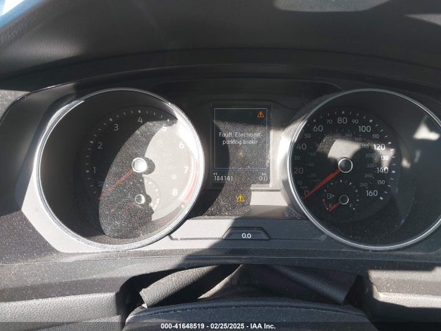 3VV2B7AX4JM009145 Volkswagen Tiguan 2.0t Se/2.0t Sel