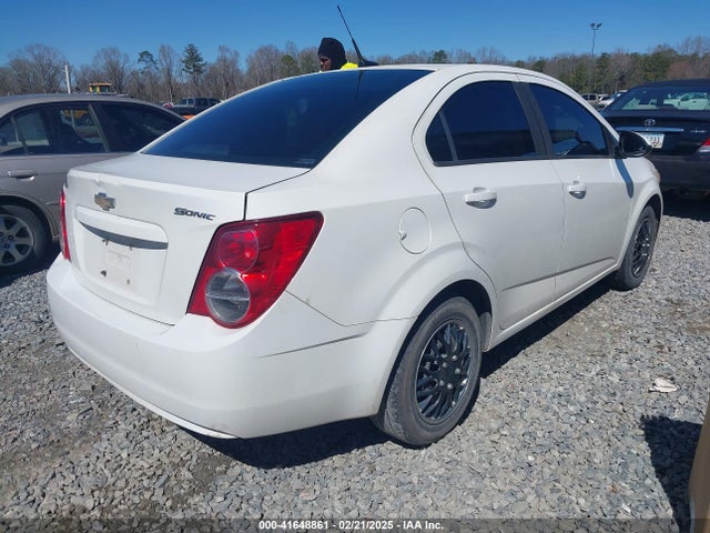 1G1JB5SH2E4148478 Chevrolet Sonic Ls Manual
