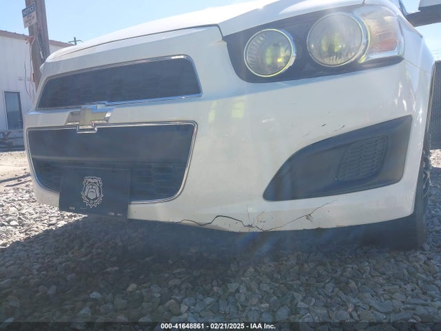 1G1JB5SH2E4148478 Chevrolet Sonic Ls Manual