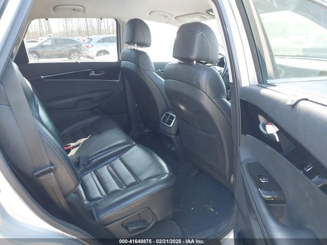 5XYPHDA58HG222431 KIA Sorento 3.3l Ex