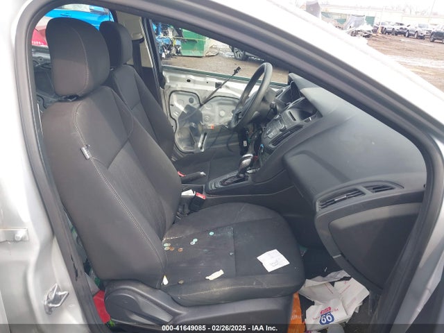 Ford FOCUS SE 2016 1FADP3F29GL288705 Image 5