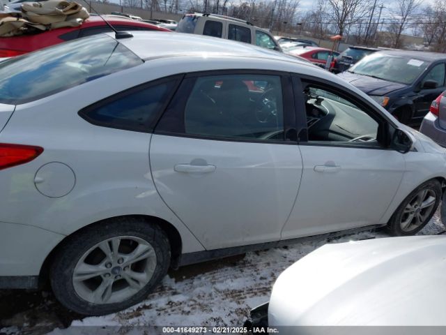 1FADP3F2XEL438690 Ford FOCUS SE