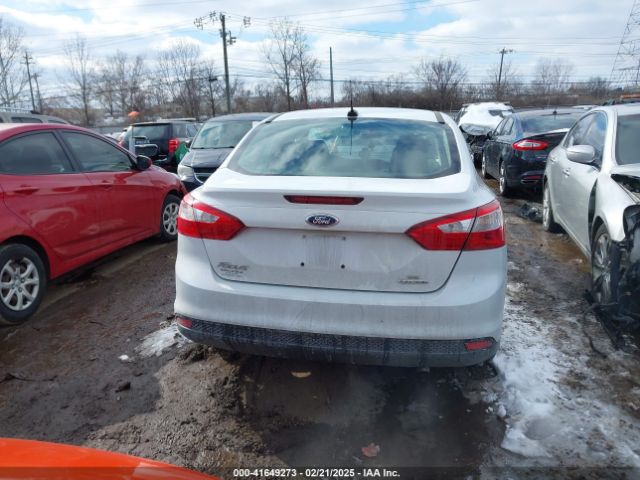 1FADP3F2XEL438690 Ford FOCUS SE