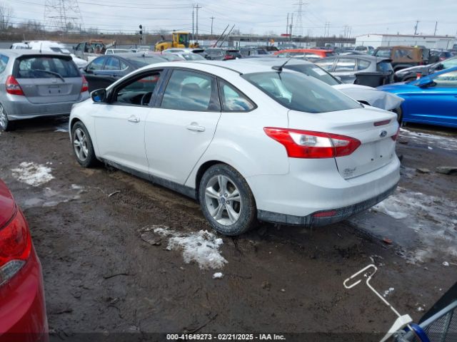 1FADP3F2XEL438690 Ford FOCUS SE