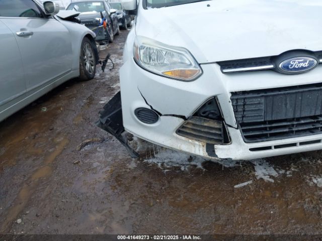 1FADP3F2XEL438690 Ford FOCUS SE