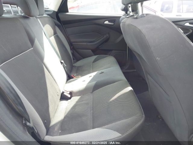 1FADP3F2XEL438690 Ford FOCUS SE