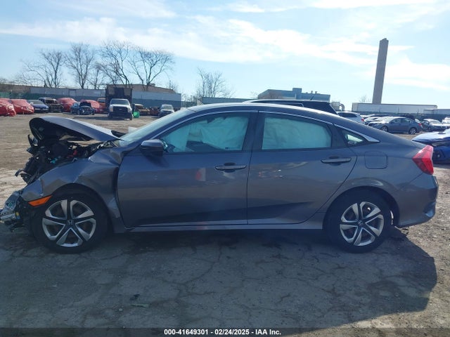 Honda Civic Lx 2018 2HGFC2F5XJH602645 Image 13