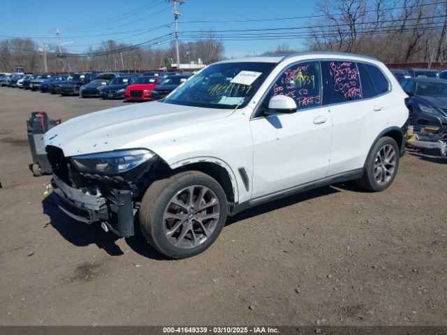 2021 BMW X5 5UXCR6C03M9F54928 Photo 1