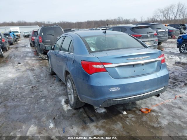 2011 CHRYSLER 200 1C3BC1FB3BN603257 Photo 2