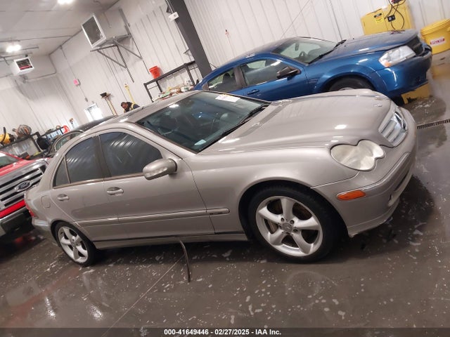 2004 Mercedes-benz C 230 Kompressor Sport/sport მანქანა იყიდება აუქციონზე, vin: WDBRF40J04A581570, აუქციონის ნომერი: 41649446