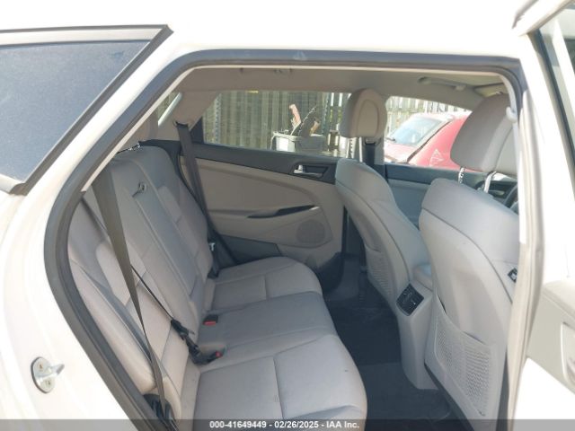 KM8J3CA26HU295599 Hyundai Tucson Eco