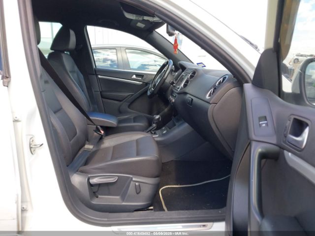 WVGAV7AX9GW026478 Volkswagen Tiguan R-line