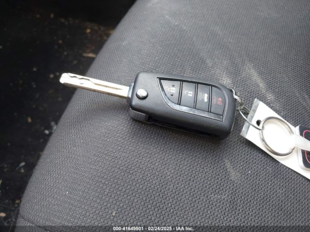 JTDEPMAE2N3005838 Toyota COROLLA LE