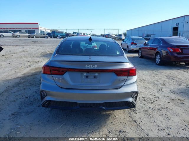 3KPF54AD0PE556878 KIA Forte Gt-line