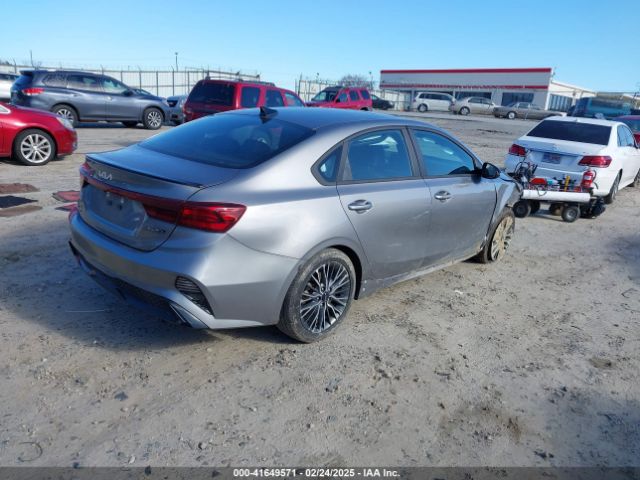 3KPF54AD0PE556878 KIA Forte Gt-line