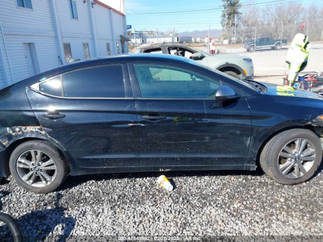 5NPD84LF2HH016426 Hyundai ELANTRA SE