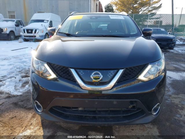 JN1BJ1CR0JW204109 Nissan Rogue Sport Sl