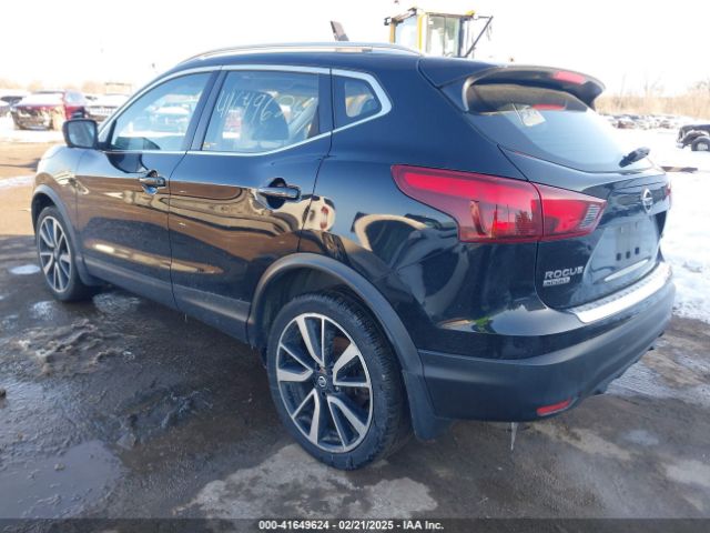 JN1BJ1CR0JW204109 Nissan Rogue Sport Sl