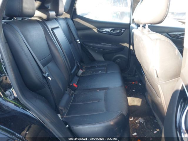 JN1BJ1CR0JW204109 Nissan Rogue Sport Sl