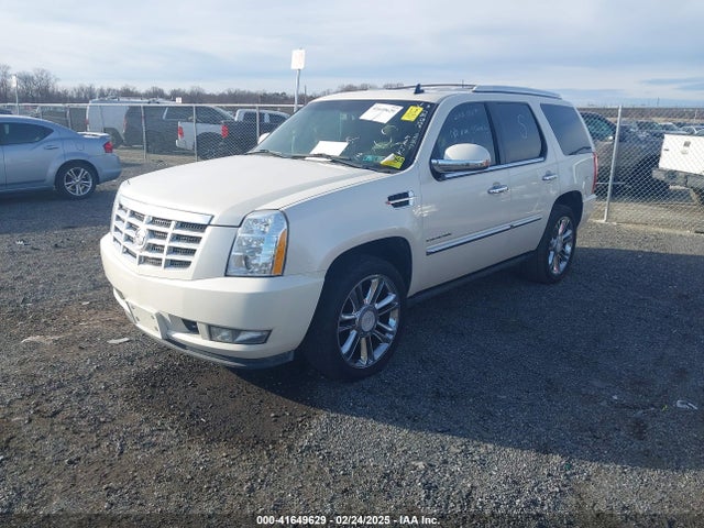 2011 CADILLAC ESCALADE 1GYS3CEF0BR257196 Photo 1