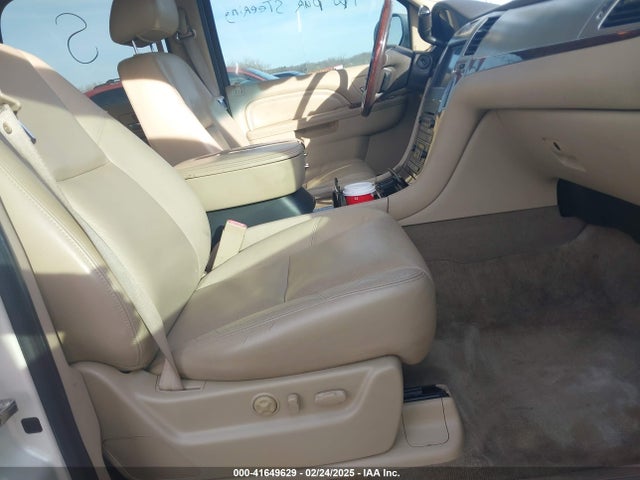 2011 CADILLAC ESCALADE 1GYS3CEF0BR257196 Photo 4