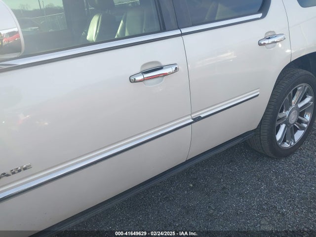 2011 CADILLAC ESCALADE 1GYS3CEF0BR257196 Photo 5