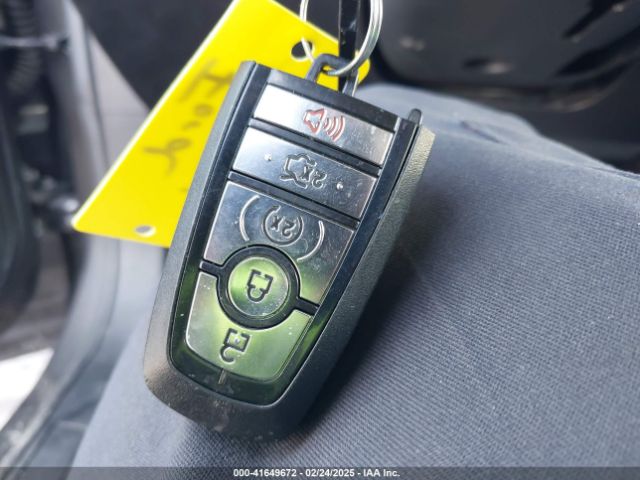3FA6P0HD6HR291618 Ford FUSION SE