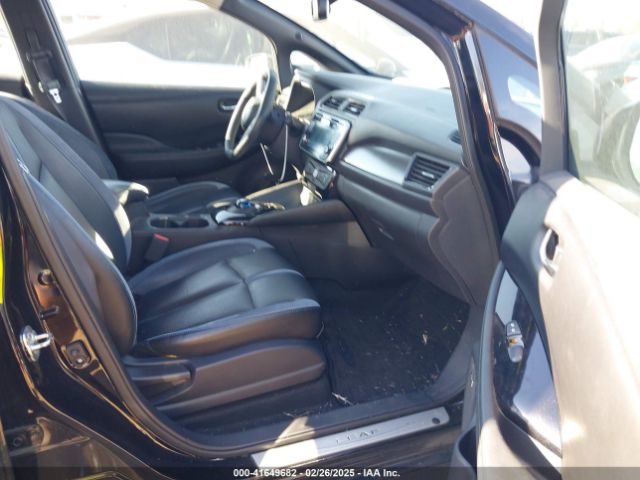 1N4AZ1CP4JC300378 Nissan Leaf Sl