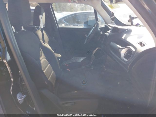 ZACCJBBB2JPH65825 Jeep Renegade Latitude 4x4