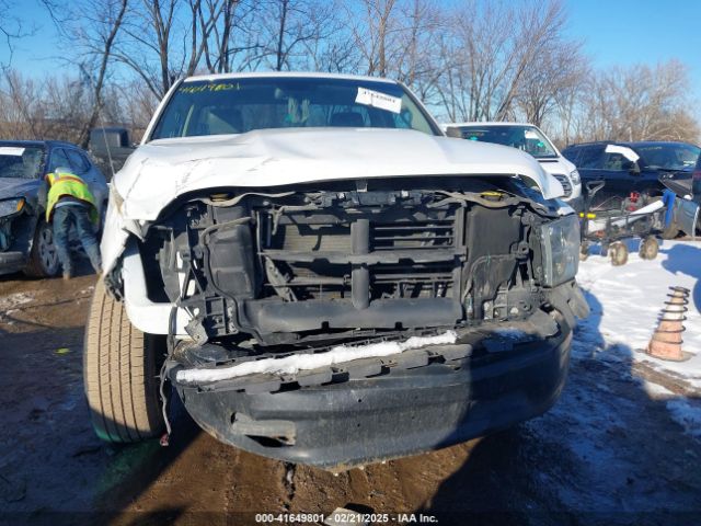 3C6JR6DG9JG140010 RAM 1500 Tradesman  4x2 8' Box