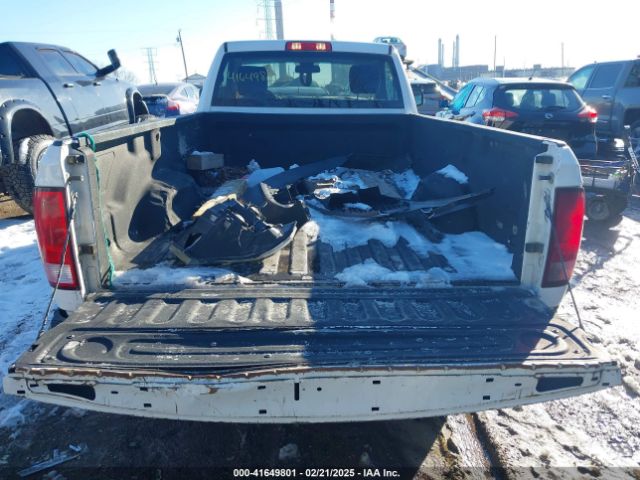 3C6JR6DG9JG140010 RAM 1500 Tradesman  4x2 8' Box