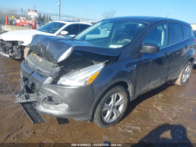 1FMCU9G94FUB03431 Ford ESCAPE SE