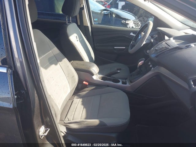 1FMCU9G94FUB03431 Ford ESCAPE SE