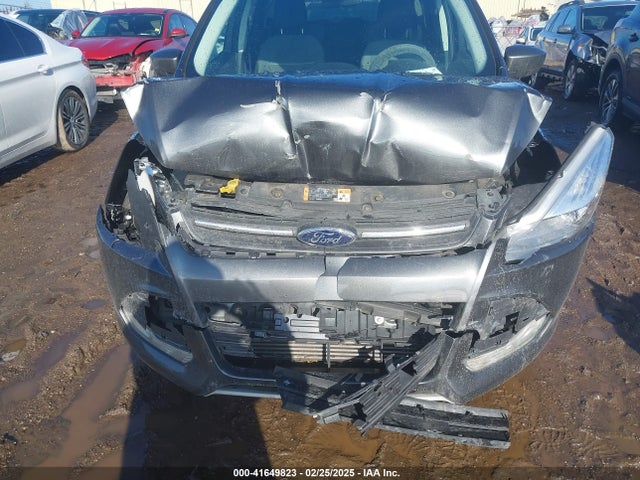 1FMCU9G94FUB03431 Ford ESCAPE SE