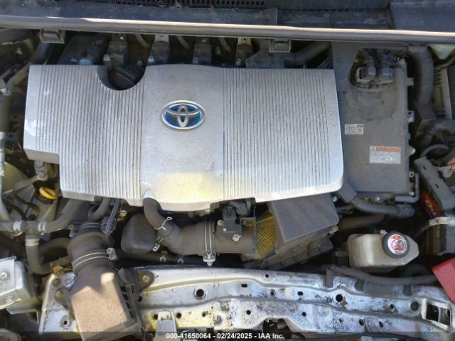 JTDL9RFU5L3013217 Toyota Prius Xle Awd-e