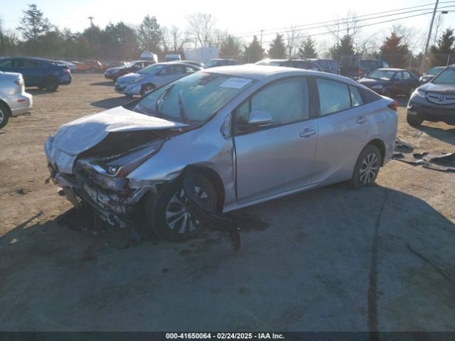 JTDL9RFU5L3013217 Toyota Prius Xle Awd-e