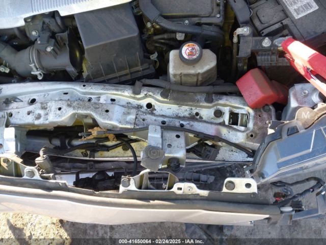 JTDL9RFU5L3013217 Toyota Prius Xle Awd-e