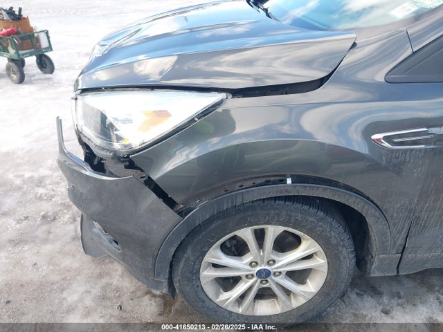 Ford ESCAPE SE 2018 1FMCU9GD9JUA70276 Image 17