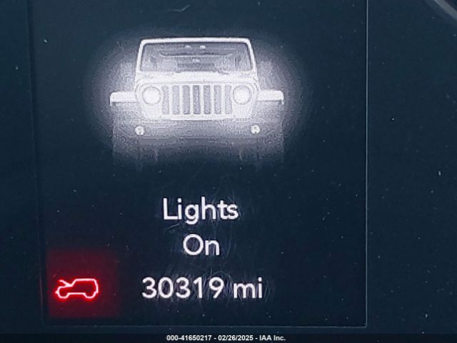 1C4HJXDG0JW166601 Jeep Wrangler Unlimited Sport 4x4