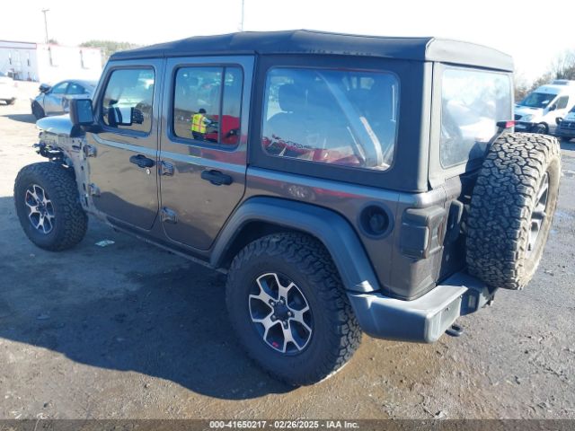 1C4HJXDG0JW166601 Jeep Wrangler Unlimited Sport 4x4
