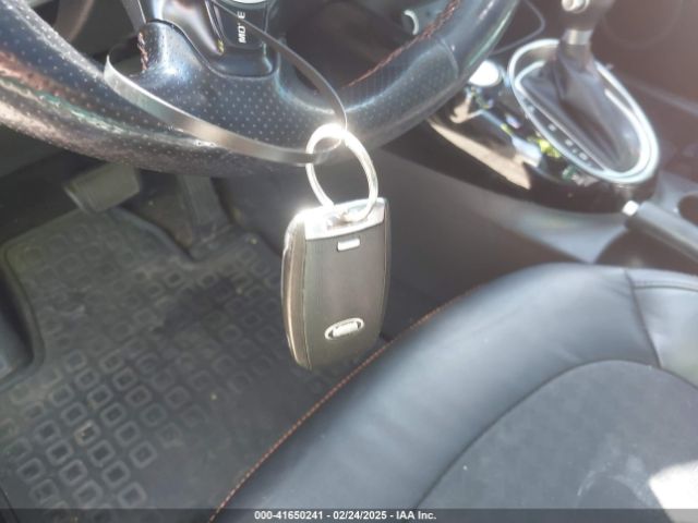 KNDJX3AA1J7573510 KIA Soul !