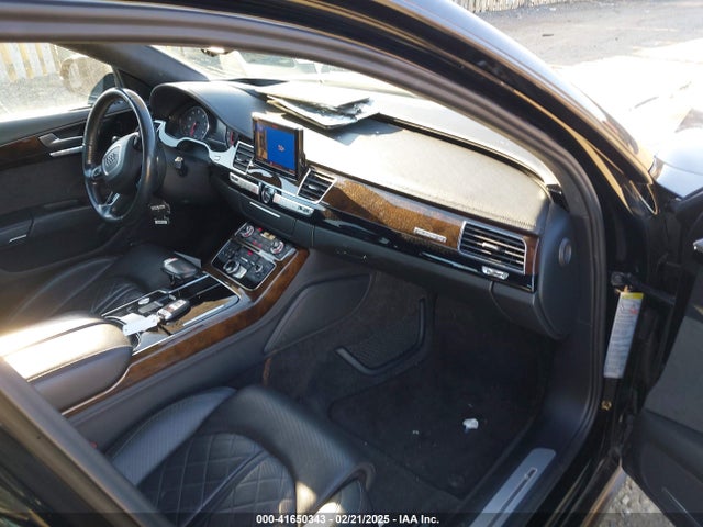 2016 AUDI A8 L WAU43AFDXGN006262 Photo 4