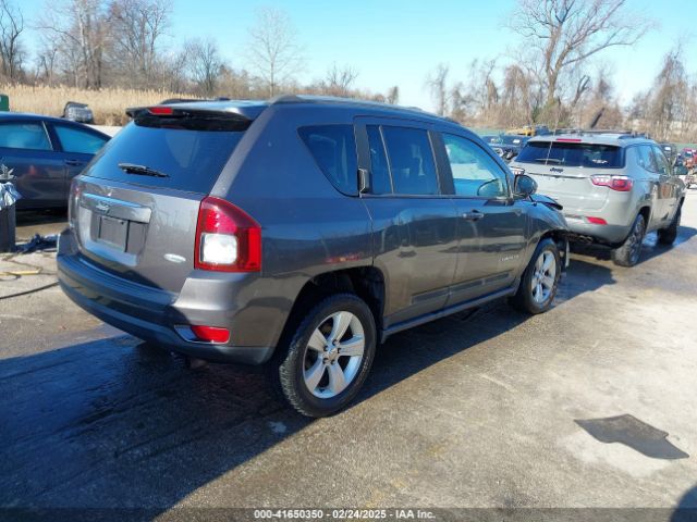 1C4NJDEBXFD217691 Jeep Compass Latitude