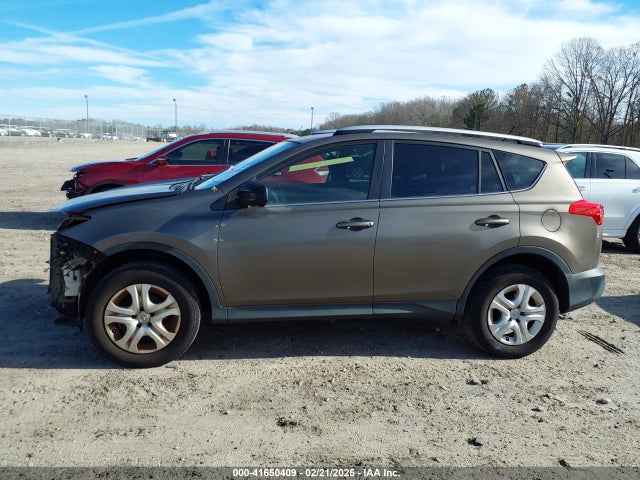 Toyota RAV4 LE 2015 JTMZFREV2FD044842 Image 14