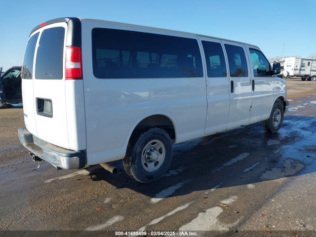 1GAZGPFG7H1255971 Chevrolet Express 3500 Lt