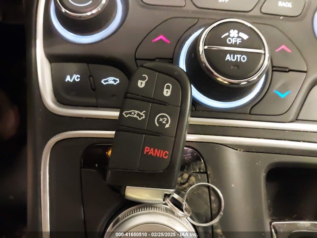Chrysler 200 Limited 2015 1C3CCCAB1FN706626 Image 11