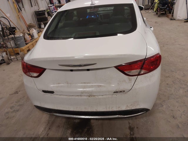 Chrysler 200 Limited 2015 1C3CCCAB1FN706626 Image 16