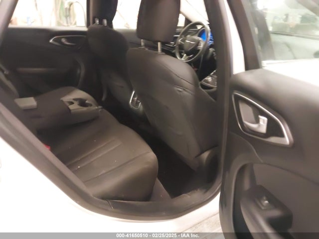 Chrysler 200 Limited 2015 1C3CCCAB1FN706626 Image 8