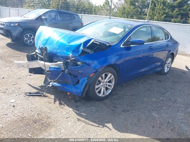 Chrysler 200 Limited 2016 1C3CCCAB4GN167100 Image 2